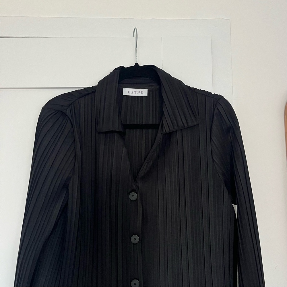 ESTHÉ pleated set